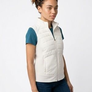 Tek Gear White Puffer Vest XL NWT Lightweight Quilted Zip